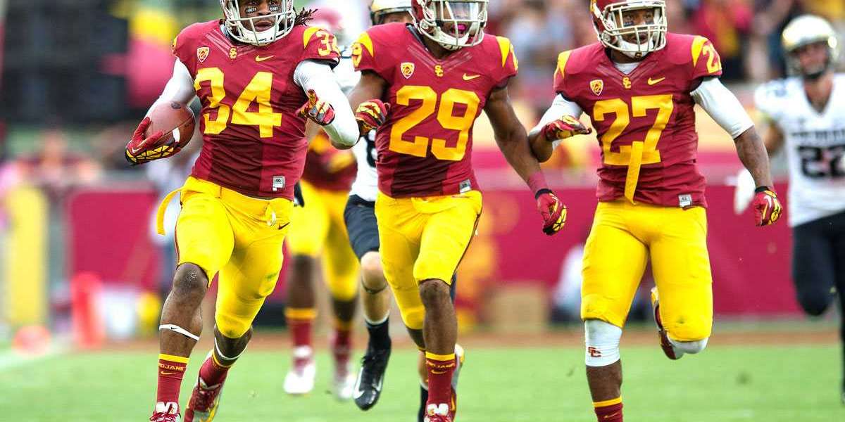 Goodwin leads No. 17 USC against Washington State after 24-point video game